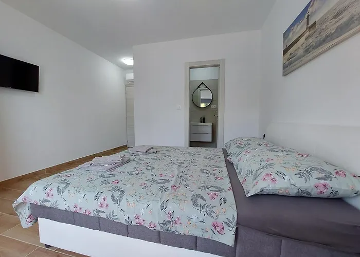 Apartament And Anne Dramalj