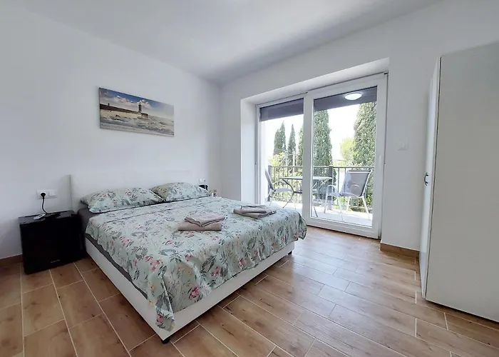 Apartament And Anne Dramalj